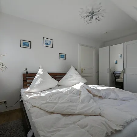 Apartment Luett Stuuv Born