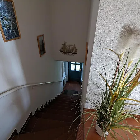 Luett Stuuv Apartment